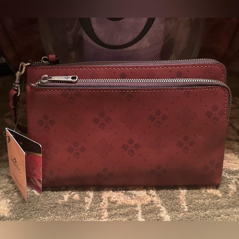 NWT Patricia Nash Leather Varone DOUBLE Zipper Wristlet/Clutch Signature Print